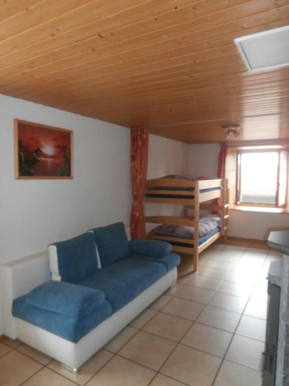 B&B La Ferme De Pouillerel La Chaux De Fonds Kamer foto